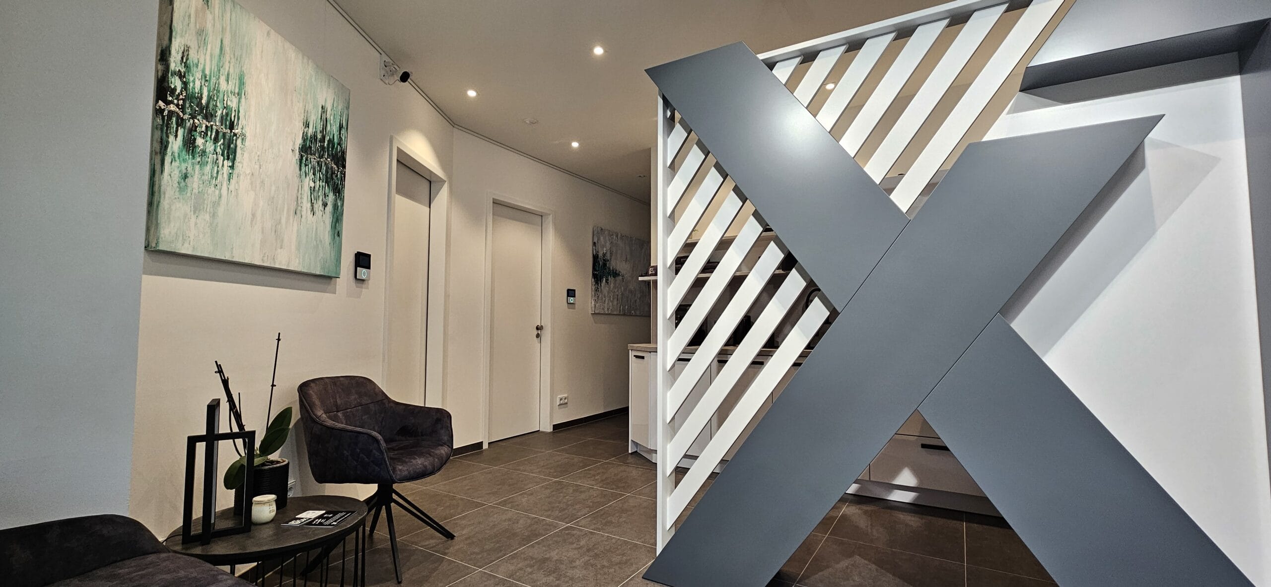 Lounge und Eingangsbereich von PT-BOX1 in Germering